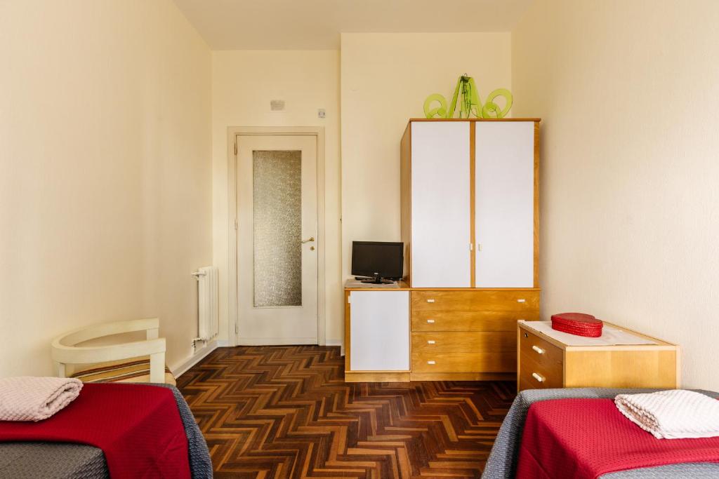 Telewizja i/lub zestaw kina domowego w obiekcie Casa Sole Luna con giardino by Wonderful Italy