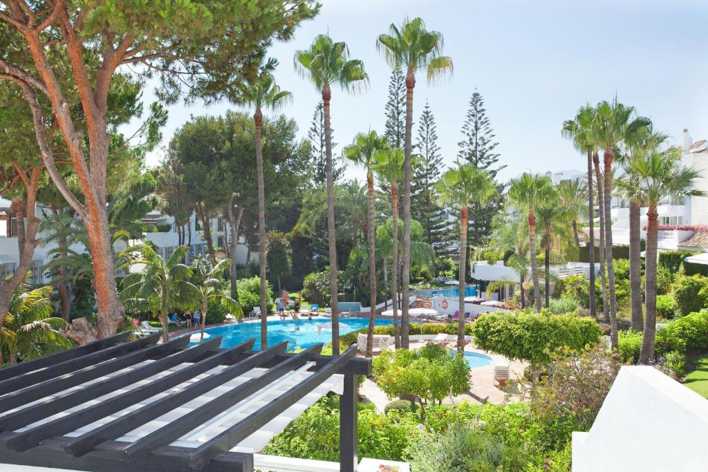 Bazén v ubytování White Pearl Beach Elviria nebo v jeho okolí