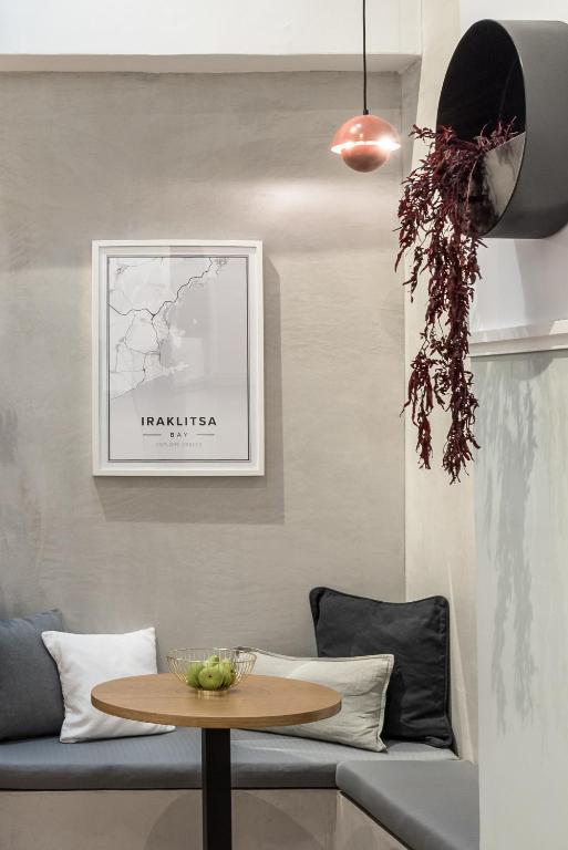 The Anthemion House - 15