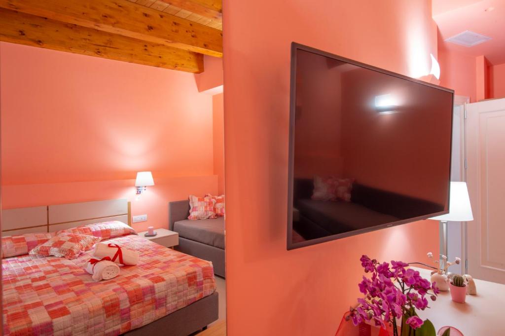 Postel nebo postele na pokoji v ubytování Villa Paradise Resort