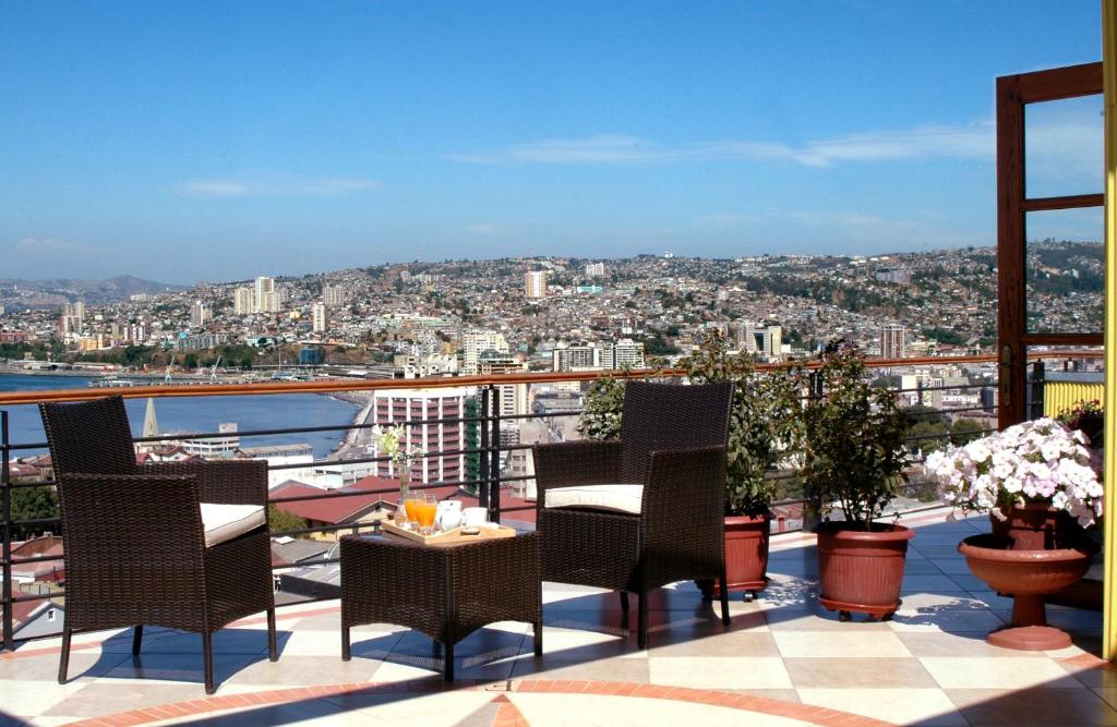 Afbeelding uit fotogalerij van Hotel Boutique Acontraluz in Valparaíso