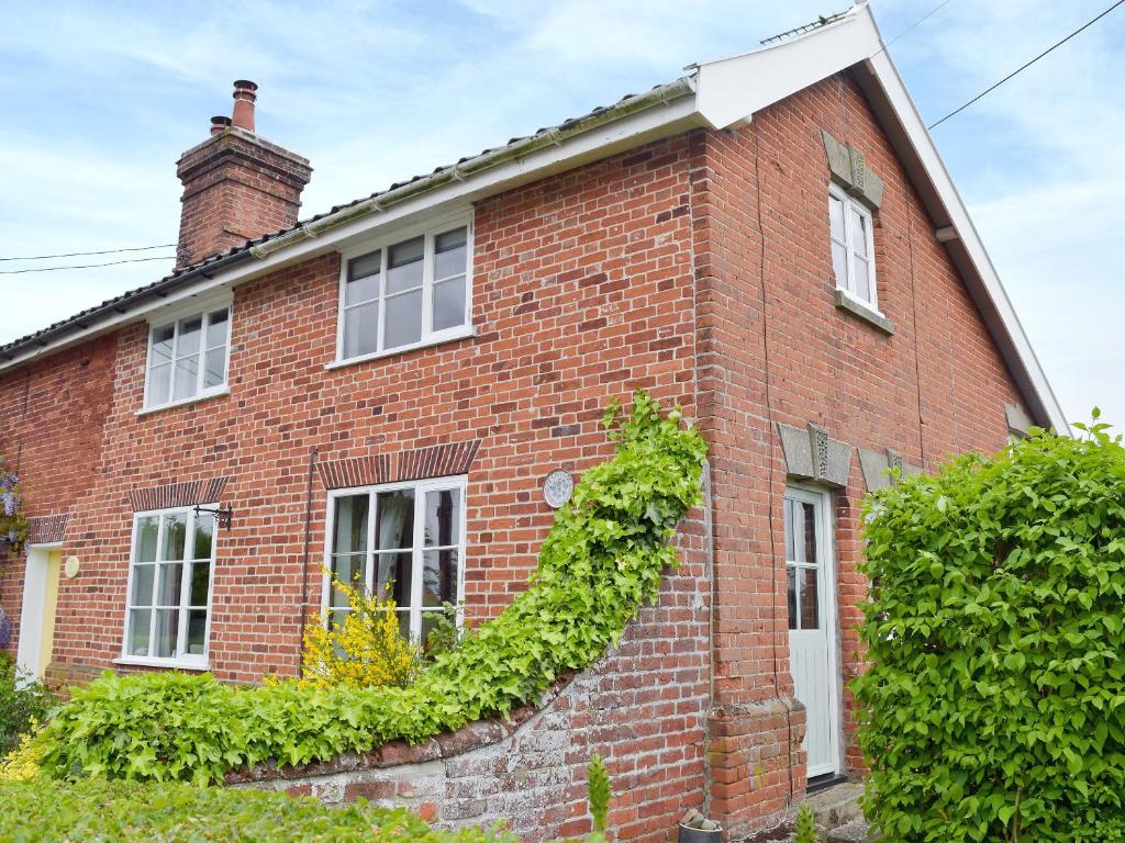 The building where the vacation home is located 