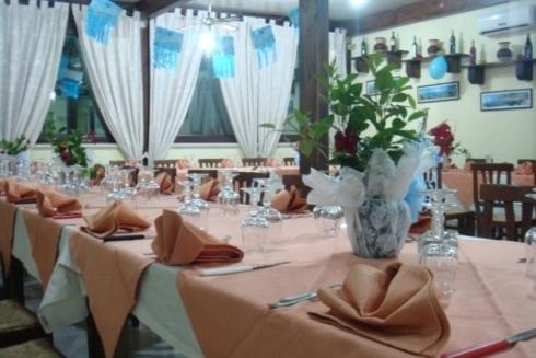 A restaurant or other place to eat at Perla del Salento