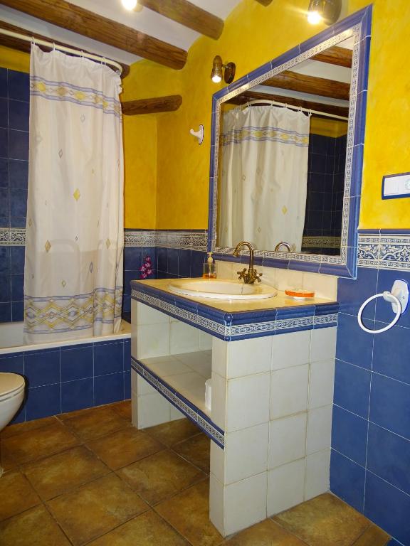 Koupelna v ubytování Casa L'Apargatero