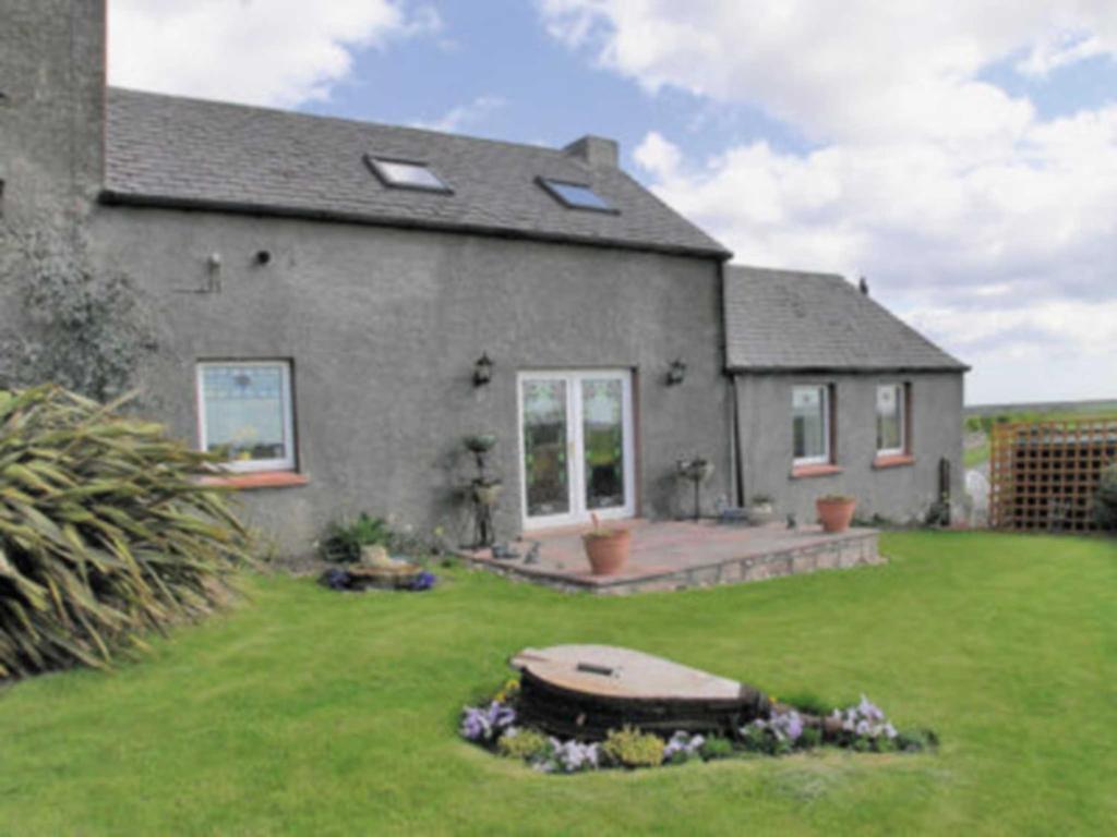 The building where the vacation home is located 