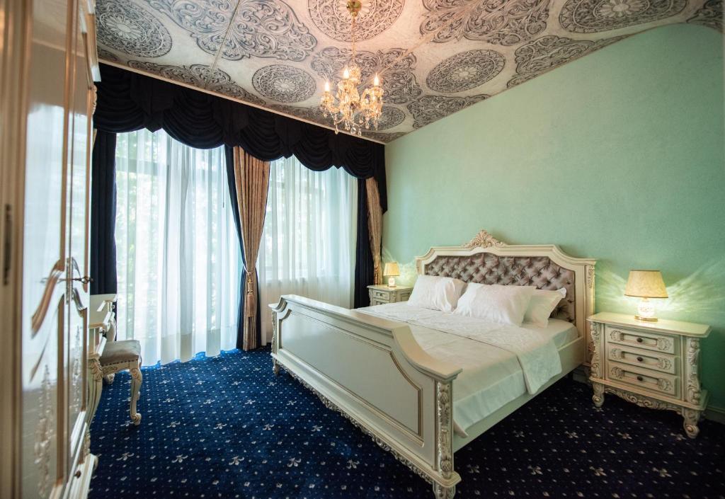 JMR Royal - 