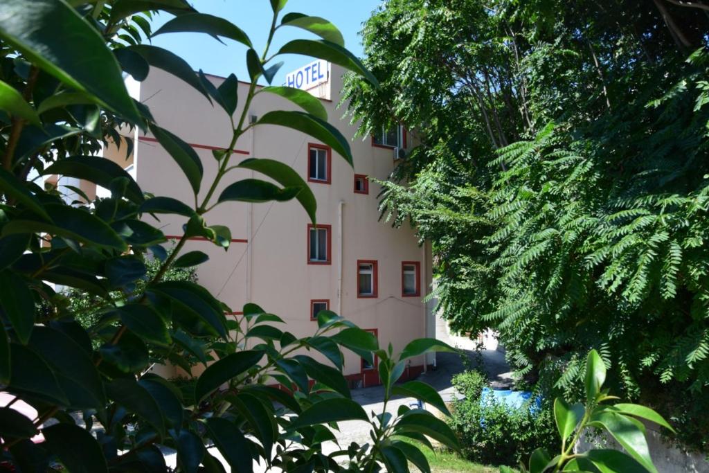 Zahrada ubytování Hotel Ceka