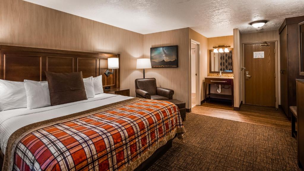 Best Western Plus Flathead Lake Inn and Suites photo
