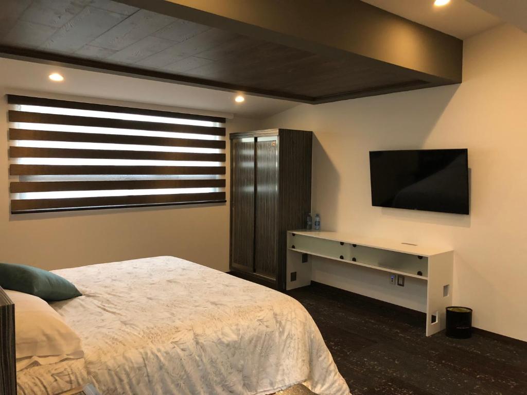 Kaia Suites - Deluxe Suite