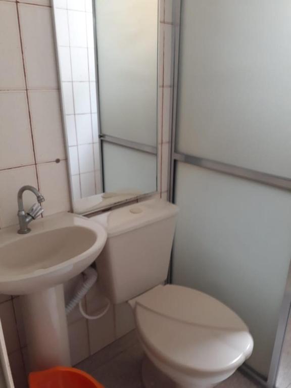  Ubatuba Maranduba apartamento frente praia