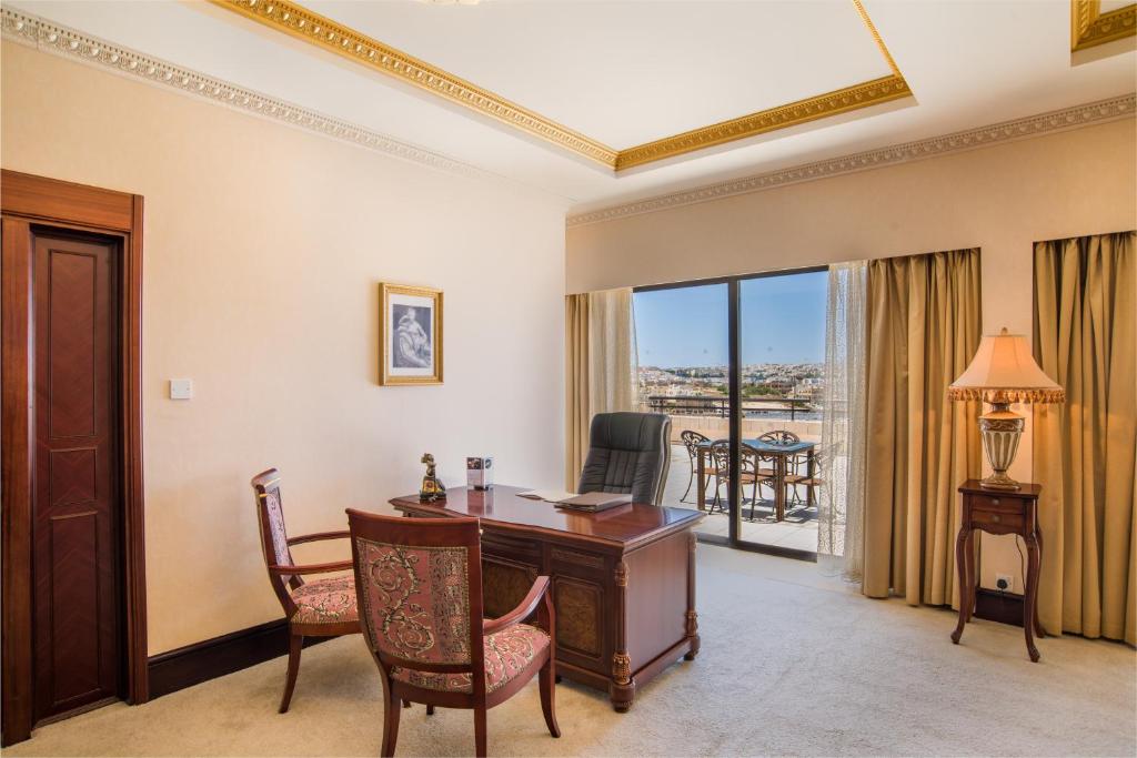Posezení v ubytování Grand Hotel Excelsior