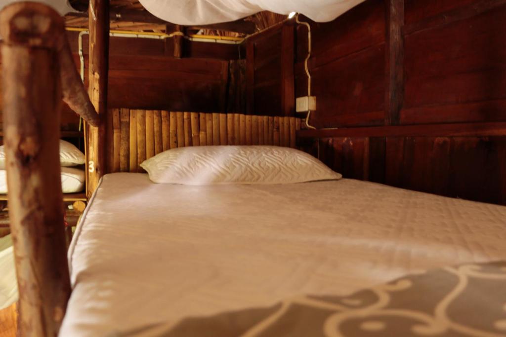 UP2U Guesthouse - 12