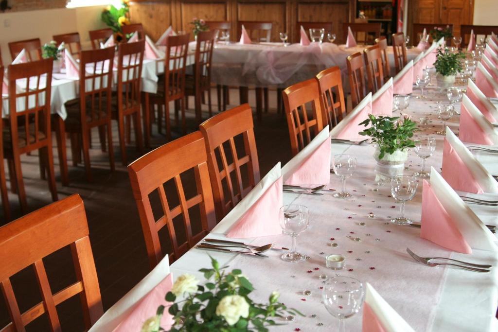 Restaurace v ubytování Hotel Pod Sluncem