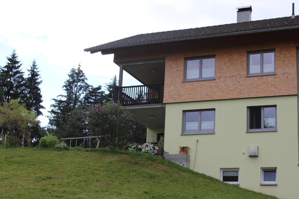 Budova, v ktorej sa apartmán nachádza