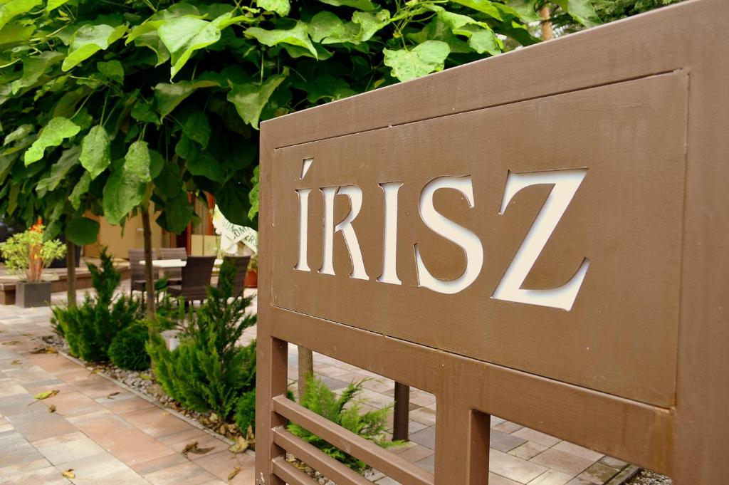 Hotel Írisz - Resim 25