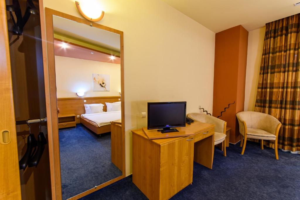 Hotel Torontal - Resim 39