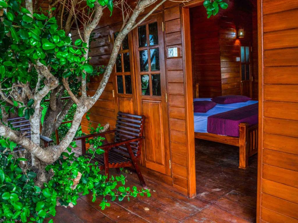 Lake Villa Resort - 2