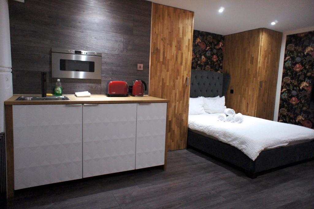 Brick Lane Studios - Studio Apartment