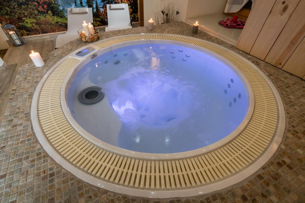 Fotografie z fotogalerie ubytování Aparthotel Dolomites Living&Relax v destinaci Commezzadura