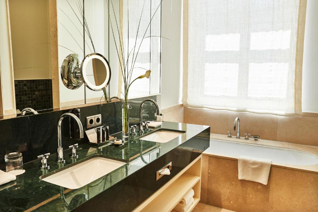 Steigenberger ICON Grandhotel & Spa Petersberg - 豪华双人房