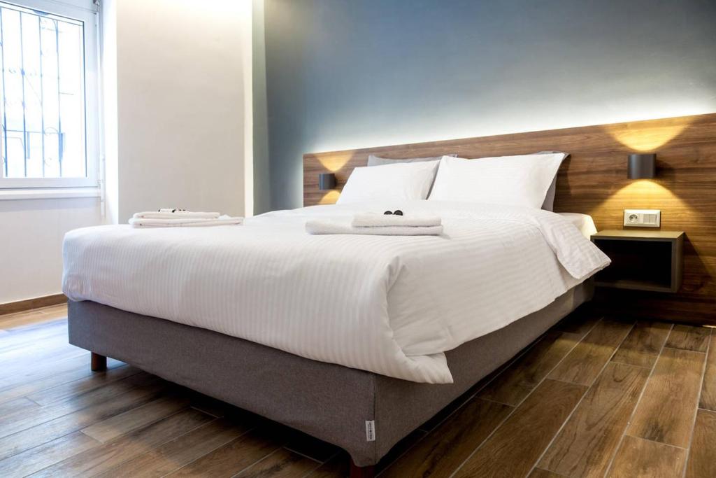 Posteľ alebo postele v izbe v ubytovaní TONI'S Choice to stay in Athens, 2BD Modern House