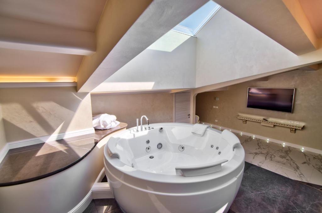 The Moon Boutique Hotel & Spa - Spa Banyolu Deluxe Süit Ve Spa Erişimli Sauna