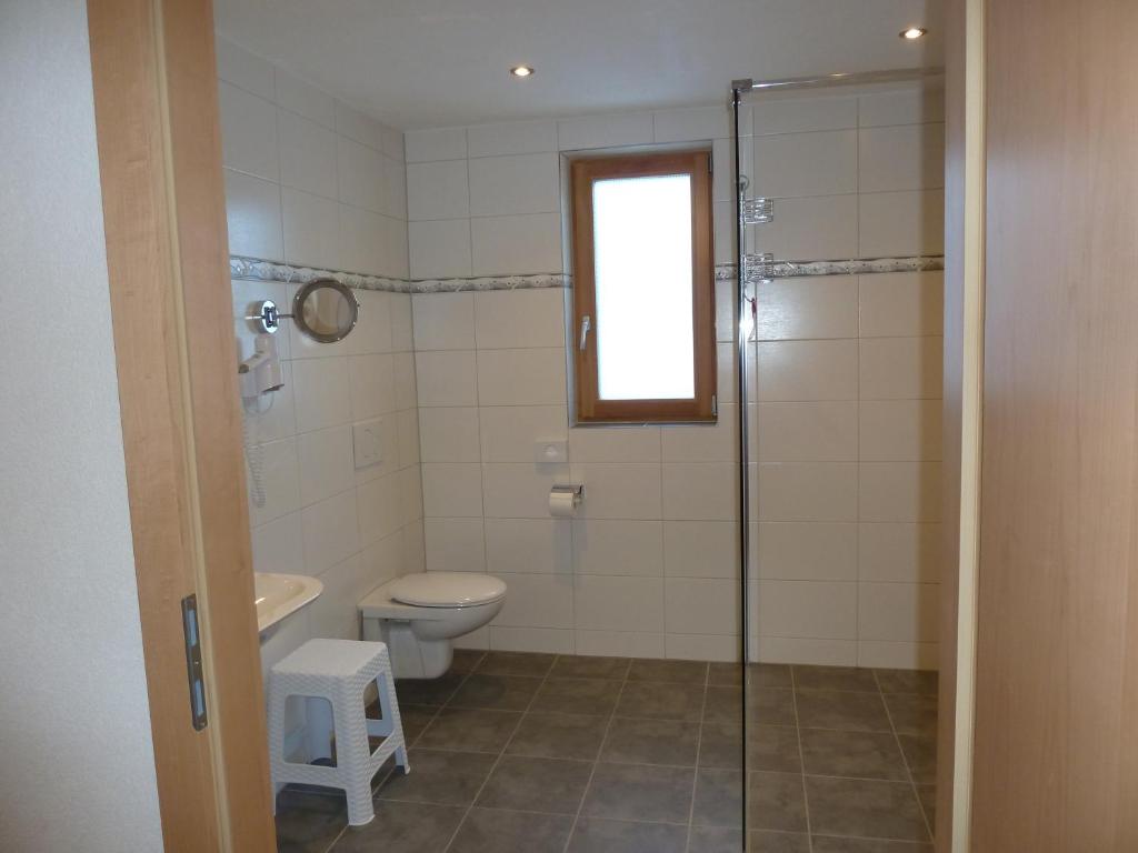Koupelna v ubytování Alpina Appartements