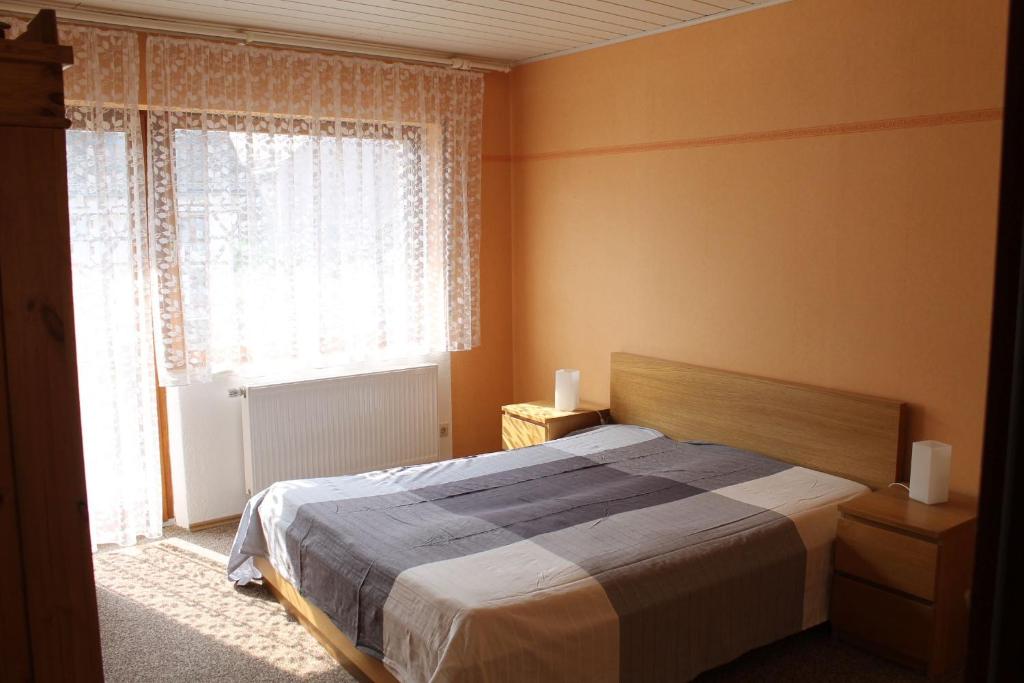 Postel nebo postele na pokoji v ubytování Ferienwohnung Hofmann