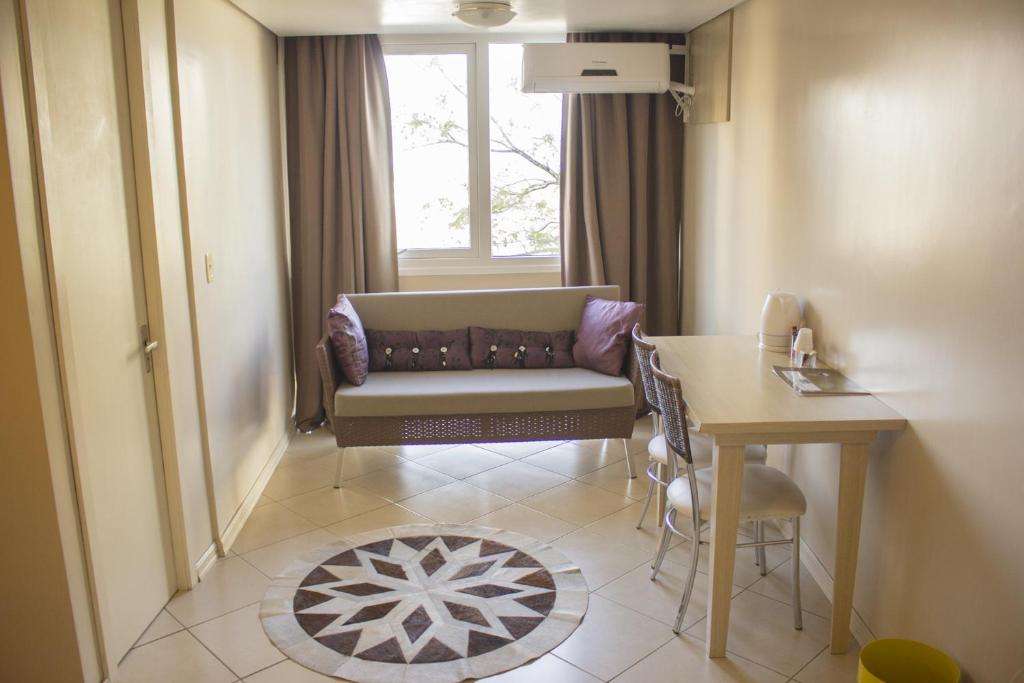  San Remo Hotel