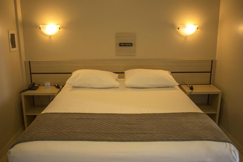  San Remo Hotel