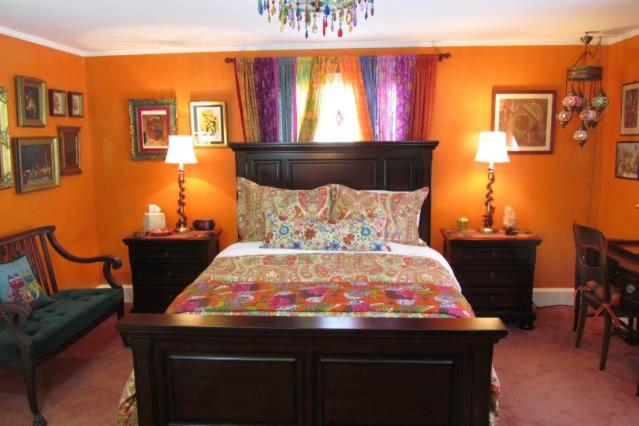 سرير أو أسرّة في غرفة في VacationHouse