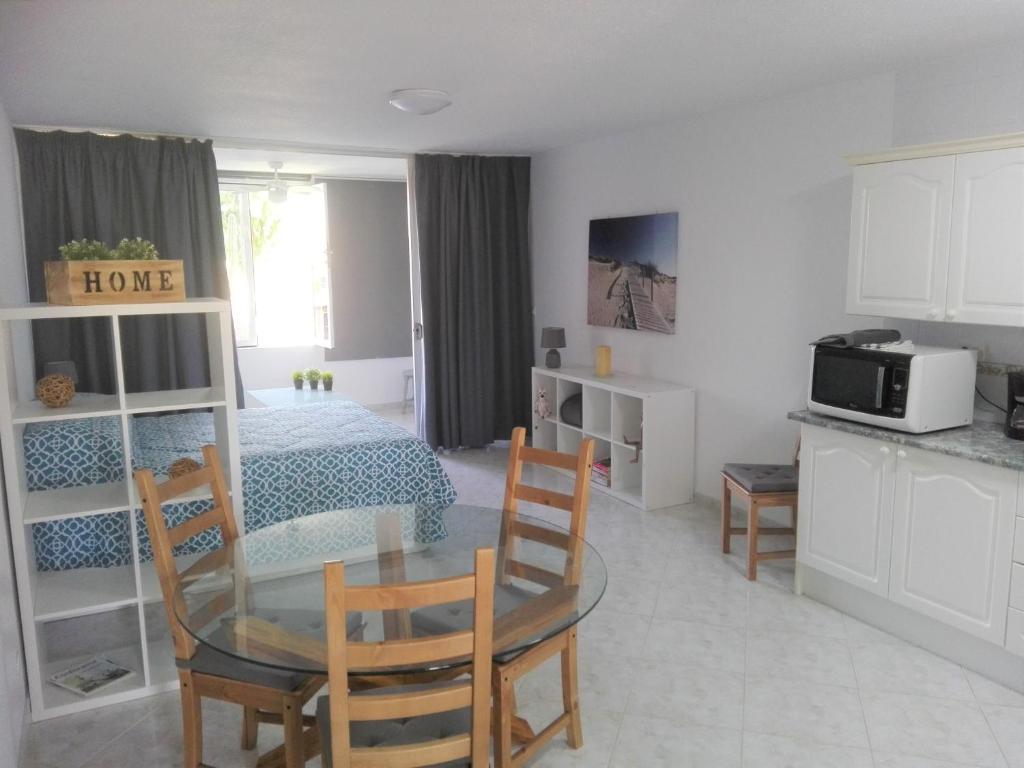 Kuchyň nebo kuchyňský kout v ubytování Large Loft Sueño Azul ocean view