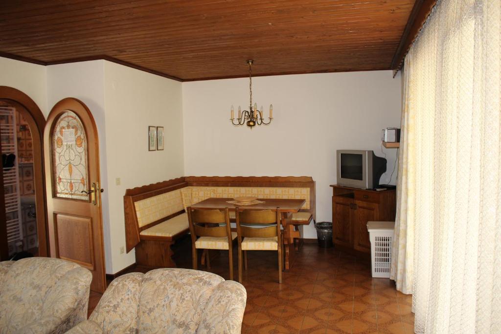 TV a/nebo společenská místnost v ubytování Haus Wolfgang