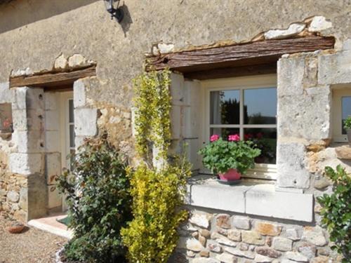 Logis de Poëllier - Quadruple Room With Private Bathroom