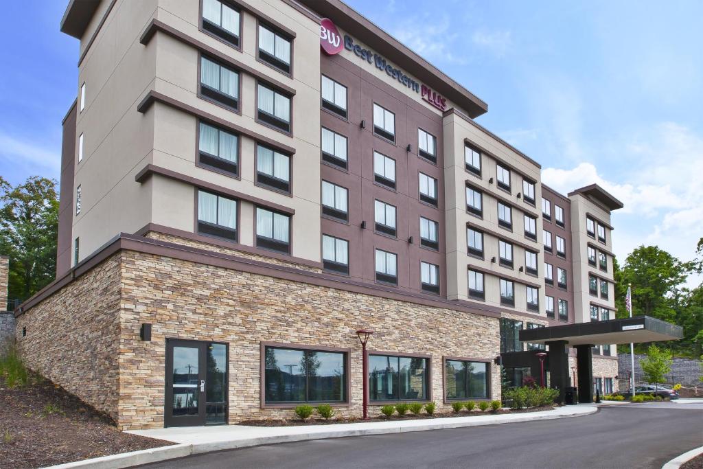 Best Western Plus Cranberry-Pittsburgh North photo