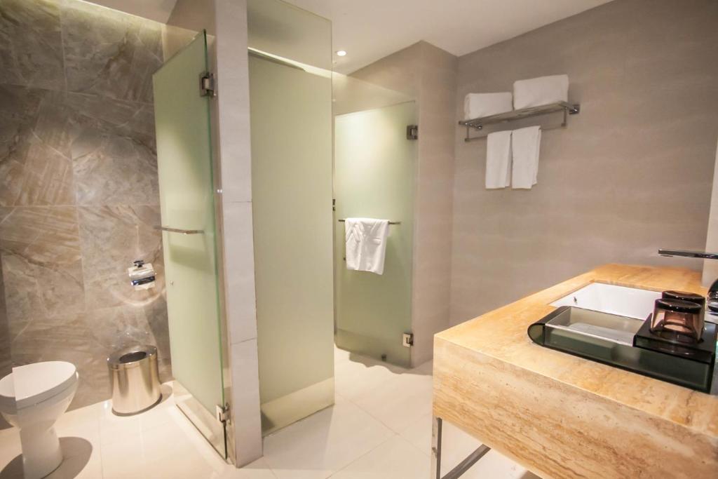 Koupelna v ubytování Hotel XYZ