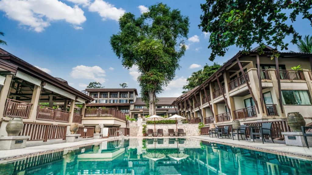 Bazén v ubytování Impiana Beachfront Resort Chaweng Noi, Koh Samui nebo v jeho okolí