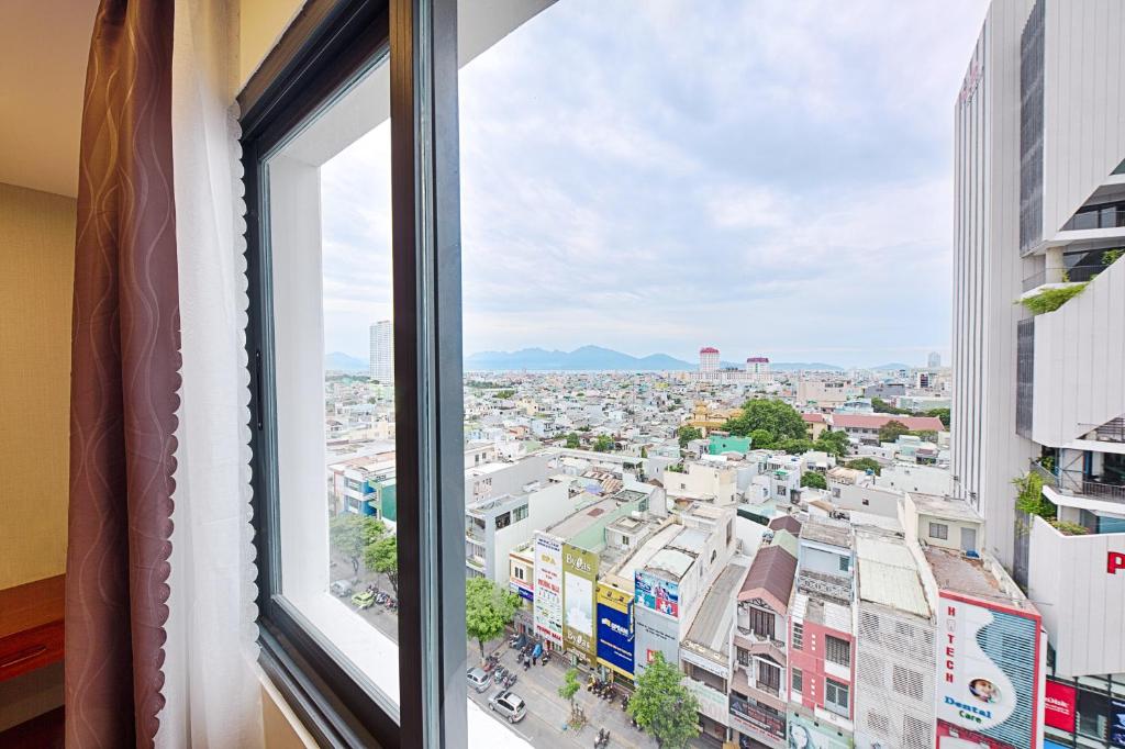 Nespecifikovaný výhled na destinaci Danang nebo výhled na město při pohledu z hotelu
