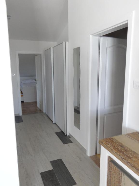 Fotografie z fotogalerie ubytování Apartmani Bura v destinaci Povljana