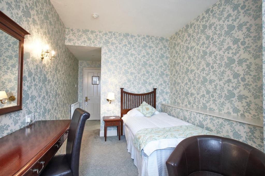 Duke Of Cornwall Hotel - Standard Single Room