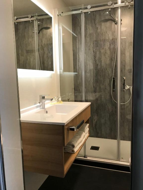 Koupelna v ubytování Hotel & Reitsportzentrum Kreuth