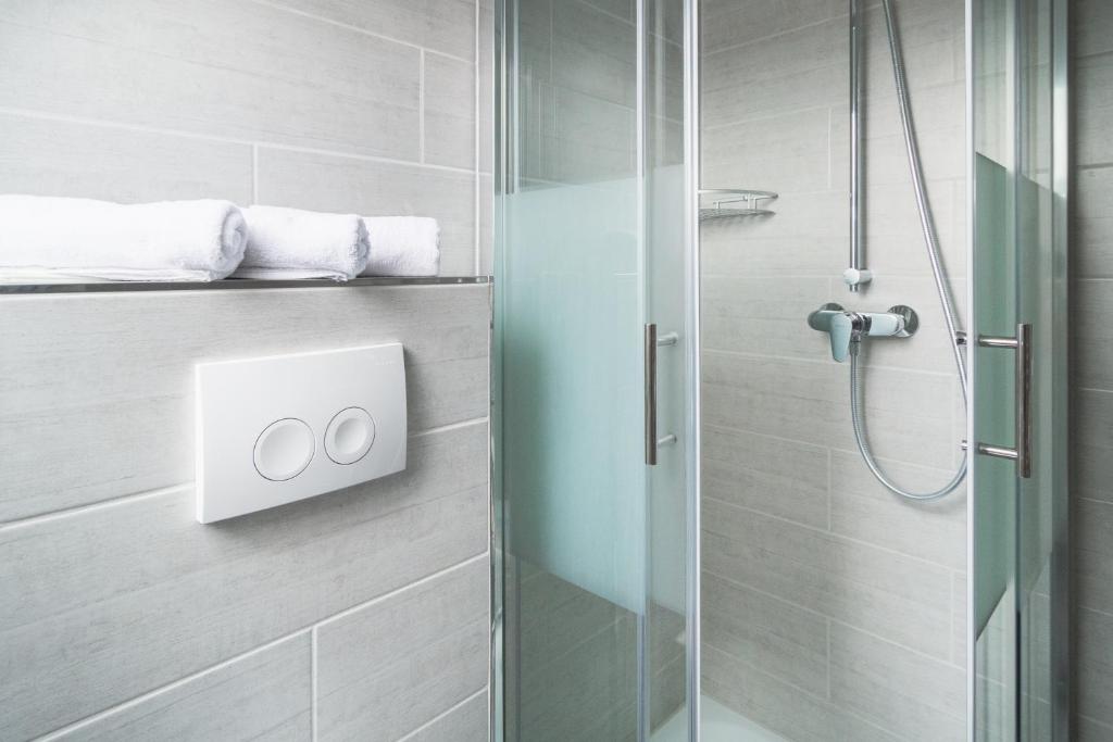 Aparthotel Lenau - Resim 22