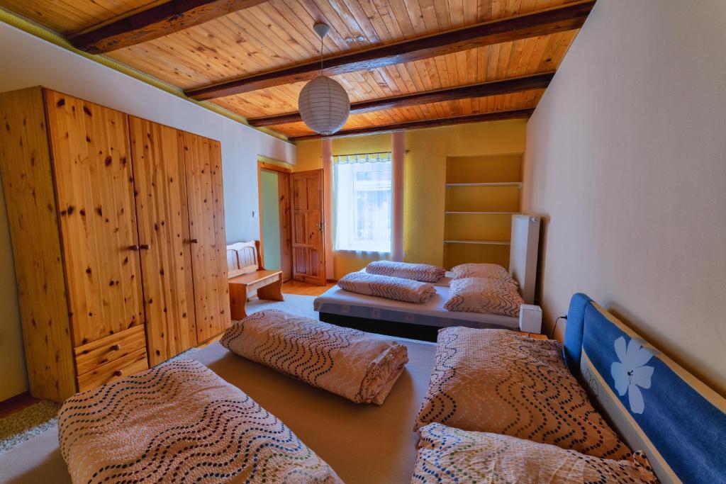 Posteľ alebo postele v izbe v ubytovaní Apartment Anna