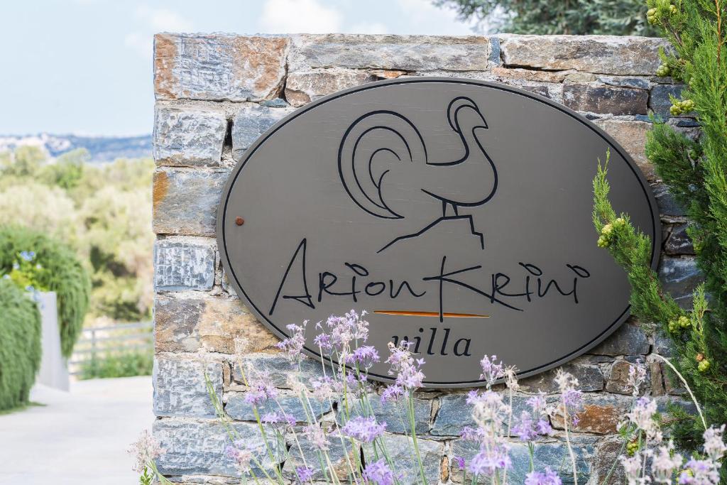 Certifikát, hodnocení, plakát nebo jiný dokument vystavený v ubytování Arion Krini villa