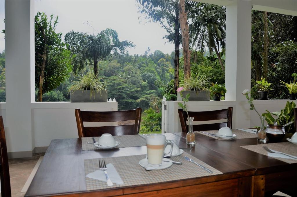 Zahrada ubytování Kandy Rivers Edge Nature Resort