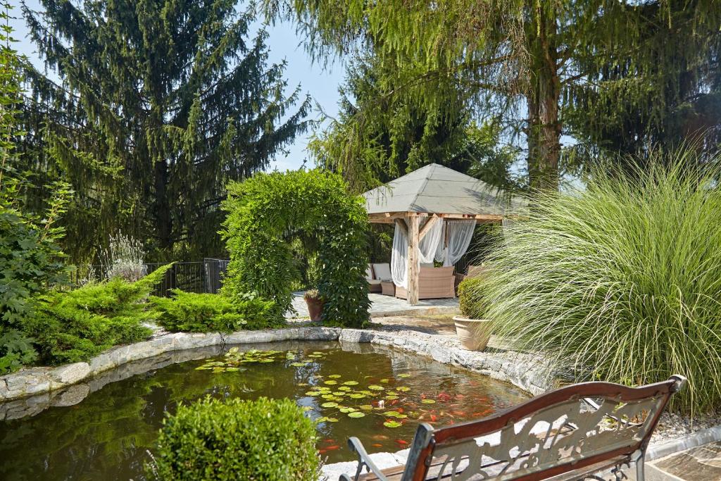 Zahrada ubytování Karavla Private Villa