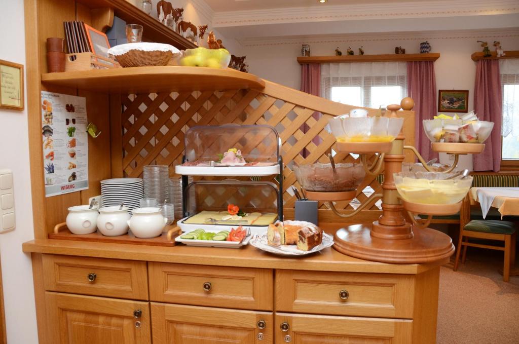 Toit of the bed and breakfast aladel või selle läheduses