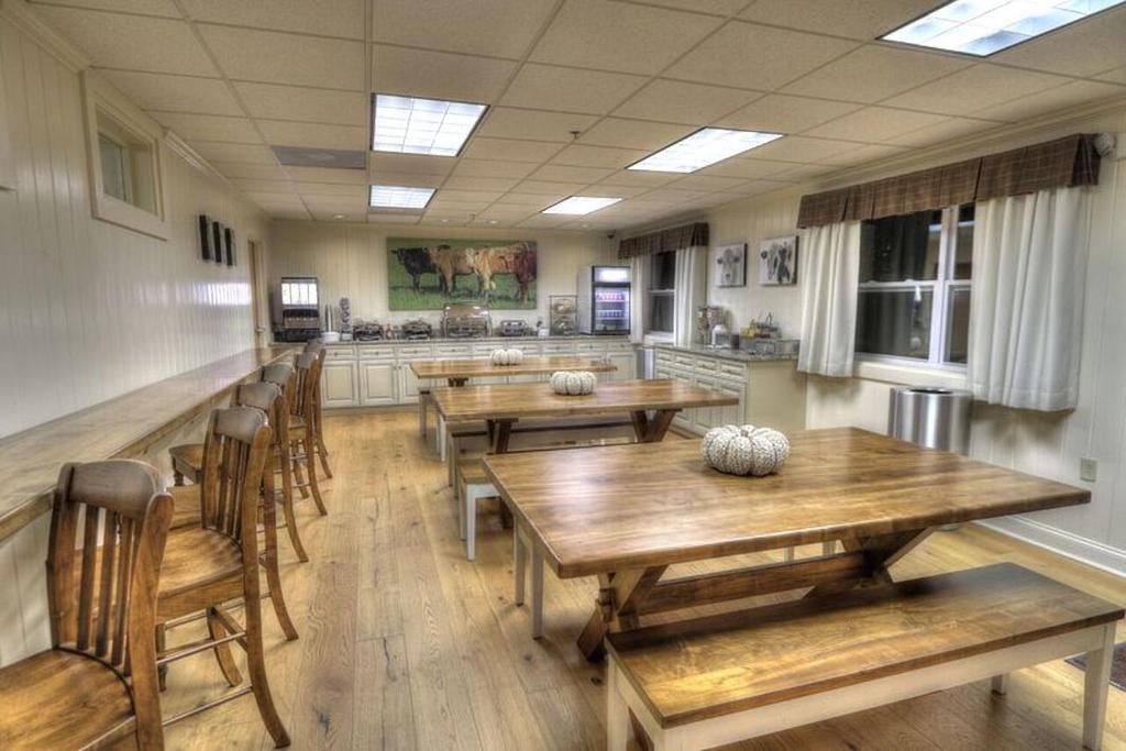 Lodge at Five Oaks Pigeon Forge - Sevierville photo