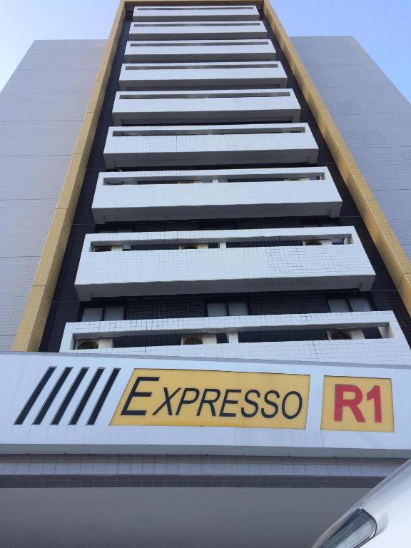  EXPRESSO R1 HOTEL
