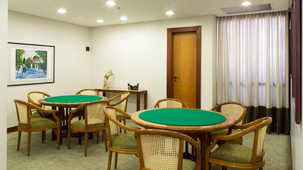  Bonaparte Hotel
